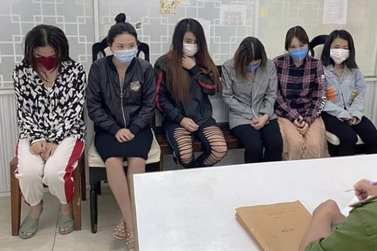 Phá đường dây mại dâm lập nhóm facebook "tập đoàn phò"