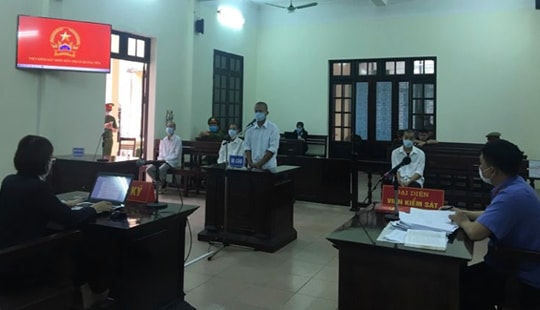 Hành hung cán bộ tại chốt kiểm soát dịch Covid, 4 đối tượng lĩnh án