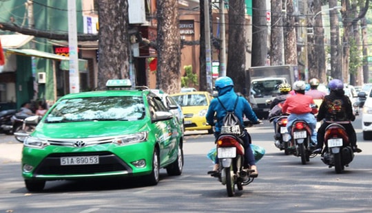 TP.HCM tiếp tục dừng hoạt động xe taxi, xe hợp đồng, xe khách liên tỉnh