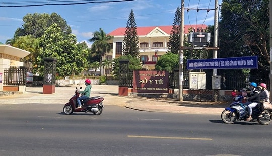 Bắt giam nguyên Giám đốc và hàng loạt cán bộ Sở Y tế Đắk Lắk