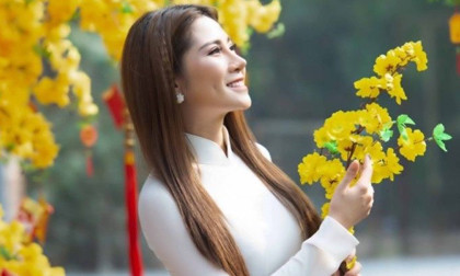 Thu Trang Bolero: “Chuyên nghành Quản lý văn hoá nghệ thuật giúp tôi thành công”