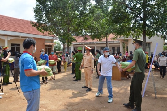 Đắk Lắk: Nâng cao ý thức chấp hành giao thông cho đồng bào dân tộc thiểu số