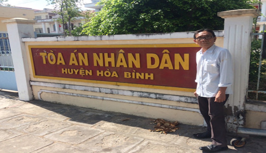 Bạc Liêu: Phó Chủ tịch xã bị kiện ra Toà về việc chiếm đất của người anh