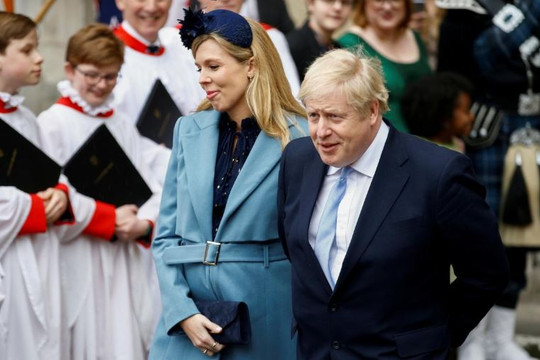 Bạn gái Thủ tướng Anh Boris Johnson sinh con trai
