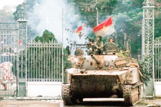 Những bài học kinh nghiệm về sự lãnh đạo, chỉ đạo chiến lược của Đảng trong tổng tiến công và nổi dậy mùa Xuân 1975