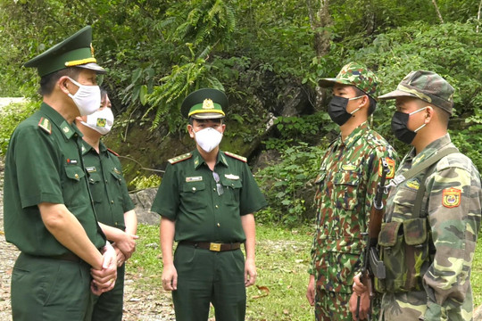 Học viện Biên phòng kiểm tra học viên tăng cường phòng chống dịch Covid-19