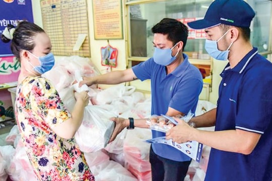 Nhiều biện pháp hỗ trợ người lao động vượt qua dịch Covid-19