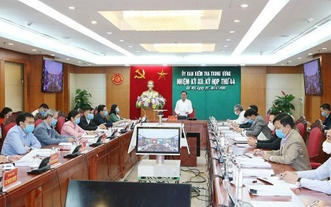 Xem xét kỷ luật Bí thư và Chủ tịch Quảng Ngãi
