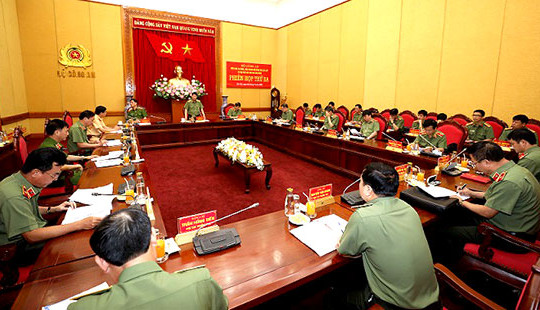 Đẩy nhanh điều tra và kết luận các vụ án có liên quan, phục vụ công tác nhân sự Đại hội