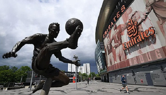 Premier League đá sân trung lập, Chelsea, Arsenal phản đối