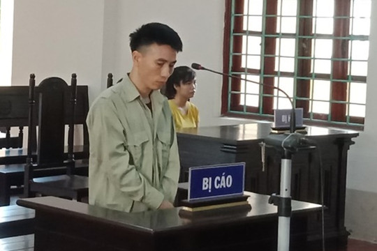 Níu kéo hôn nhân không thành, đi từ Nam ra Bắc để chém vợ