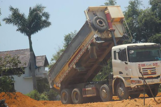 Doanh nghiệp “qua mặt” chính quyền, ngang nhiên “rút ruột” tài nguyên trái phép