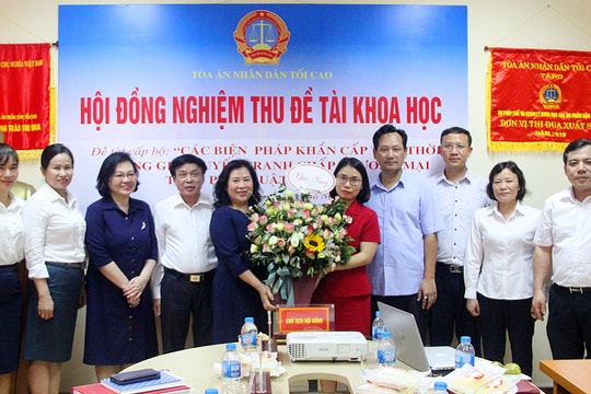 Hội đồng nghiệm thu công trình nghiên cứu khoa học TANDTC nghiệm thu đề tài khoa học