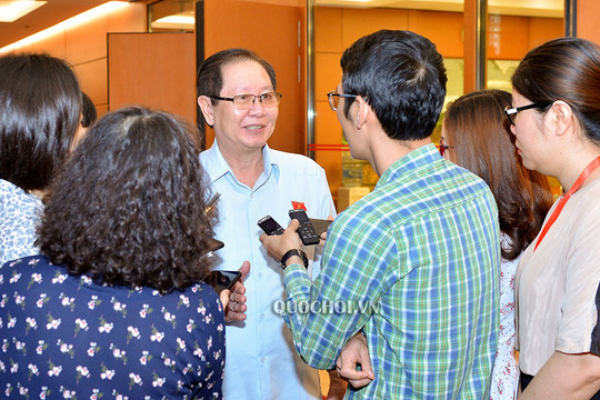 Bộ trưởng Bộ Nội vụ: Chưa có quy định việc Chủ tịch UBND tỉnh kiêm nhiệm Hiệu trưởng