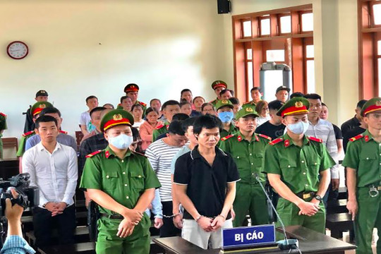 Hơn 70 năm tù cho 16 đối tượng chém người ở Quảng Ngãi