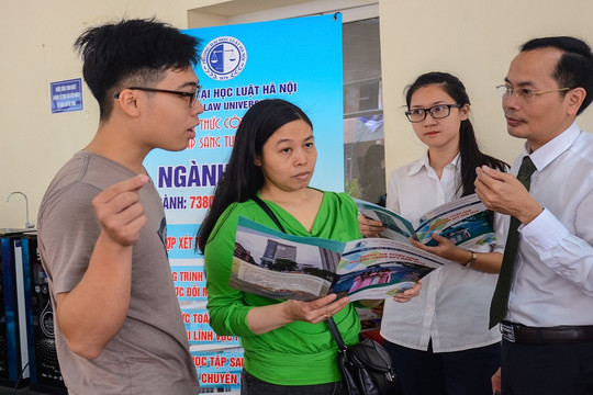 Trường ĐH Luật Hà Nội lấy ngưỡng đầu vào cao nhất trên 20 điểm
