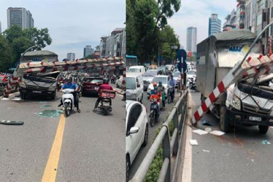 Xe tải húc đổ thanh chắn tại cầu vượt Thái Hà, tài xế may mắn thoát nạn