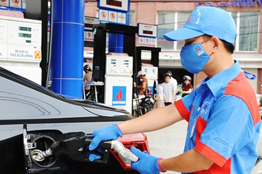Giá xăng tăng gần 1.000 đồng/lít từ 15h chiều nay