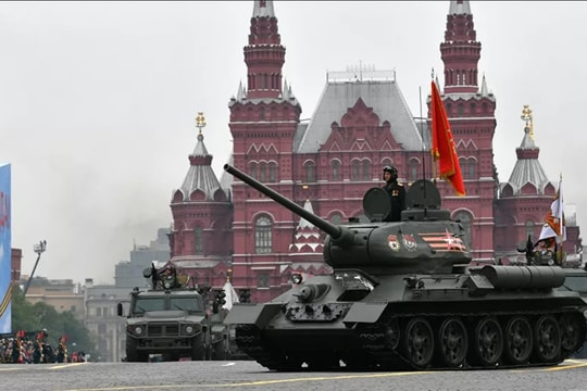 Nga: 30 xe tăng T-34 sẽ diễu qua Quảng trường Đỏ sau lễ duyệt binh
