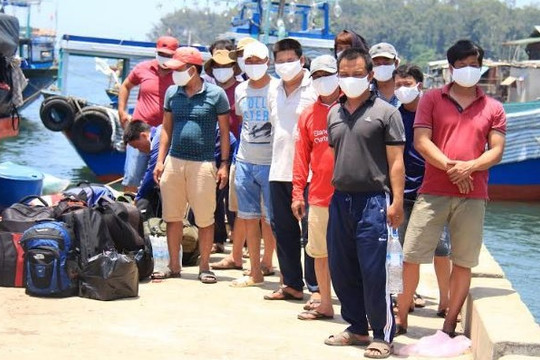 Bộ Ngoại giao thông tin ban đầu vụ việc tàu cá Quảng Ngãi bị đâm ở Hoàng Sa