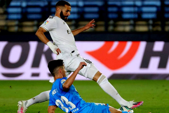 Real Madrid bám đuổi Barca không còn là quá khó