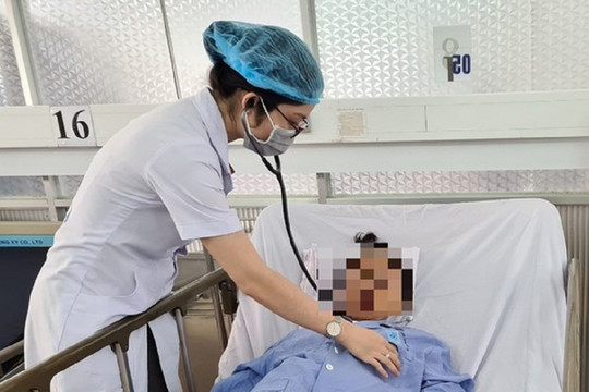 Cắt khối u to như quả trứng trong tim bệnh nhân