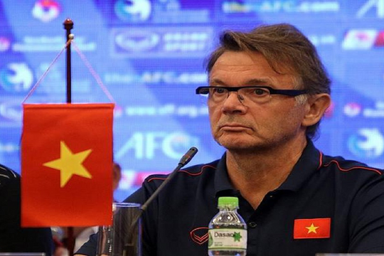 HLV Troussier: “Tôi muốn đưa Việt Nam đến World Cup 2021”