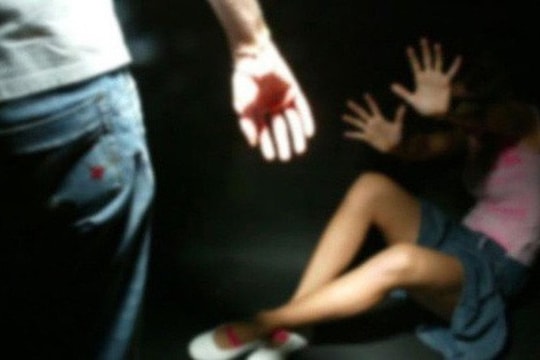 Cưỡng dâm, làm nhục người yêu cũ, nam thanh niên lĩnh án 15 năm tù