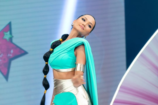 Hoa hậu H’Hen Niê hoá thân thành công chúa Jasmine