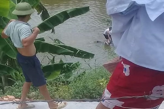 Ba nữ sinh lớp 9 chết đuối khi tắm suối
