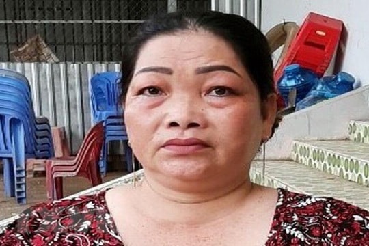 Bắt giữ 'nữ quái' 50 tuổi vận chuyển 4 kg cần sa