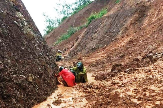 Mưa lũ gây thiệt hại về hoa màu, giao thông trên địa bàn tỉnh Lai Châu