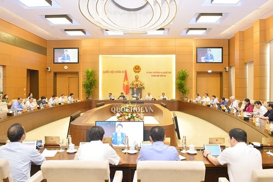 Phiên họp thứ 46 UBTVQH: Cho ý kiến bước đầu về Kỳ họp thứ 10, Quốc hội khóa XIV