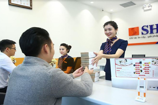 SHB được vinh danh là “Ngân hàng có giao diện mobile banking thân thiện với người dùng” và “Ngân hàng có sản phẩm tiết kiệm tốt nhất”
