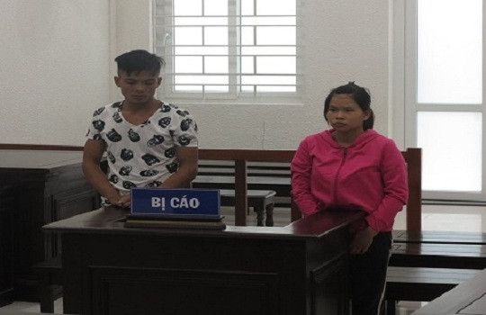 "Bắt sóng" qua mạng xã hội, đôi nam nữ mua bán giấy khám sức khỏe kiếm lời