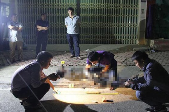 Dùng điếu cày đánh chết người hàng xóm vì mâu thuẫn nhỏ