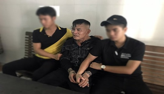 Bắt đối tượng cho vay nặng lãi dưới vở bọc thuê xe ô tô tự lái