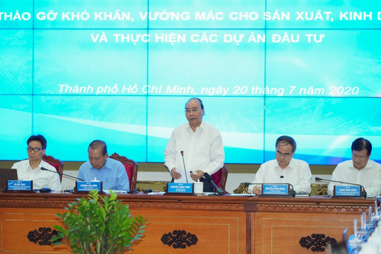 Khuyến khích TPHCM phát triển kinh tế ban đêm, TMĐT và kích cầu tiêu dùng