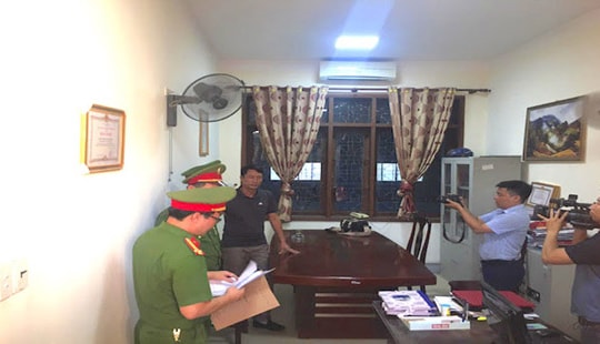 Khám xét nơi làm việc của Quyền Trưởng phòng Chính sách Ban Dân tộc tỉnh Nghệ An