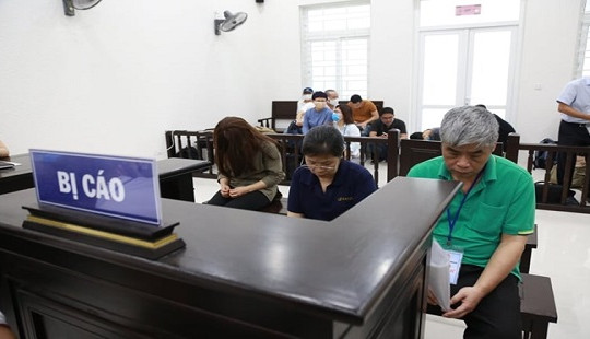 Chuẩn bị mở lại phiên tòa phúc thẩm vụ bé trai tử vong trên xe đưa đón