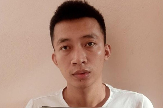 Dọa tung "ảnh nóng" lên mạng, tống tiền người tình cũ