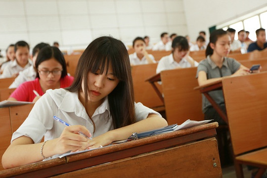 Bộ trưởng Bộ GD-ĐT đề xuất thi tốt nghiệp THPT thành 2 đợt