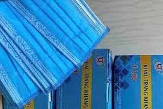 Bắt đối tượng lừa bán khẩu trang qua mạng