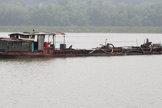 Truy bắt “cát tặc” trên sông, một Đại úy công an đuối nước tử vong