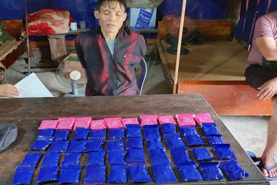 Vừa ra tù lại mua bán 10.000 viên hồng phiến