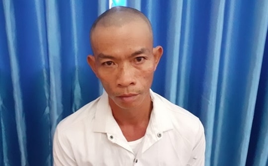 "Gái làng chơi" ngủ say, khách mua dâm lục túi trộm tài sản