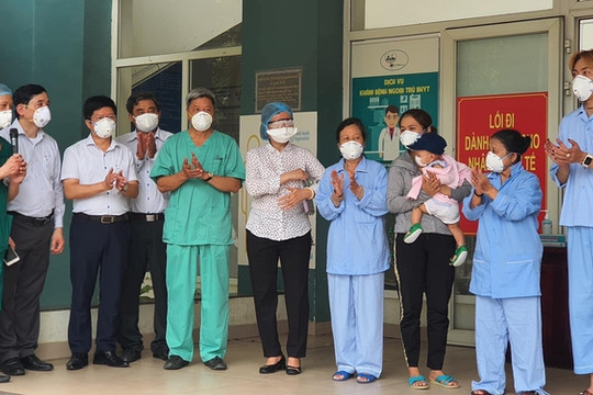 10 bệnh nhân ở Bệnh viện dã chiến Hòa Vang khỏi Covid-19