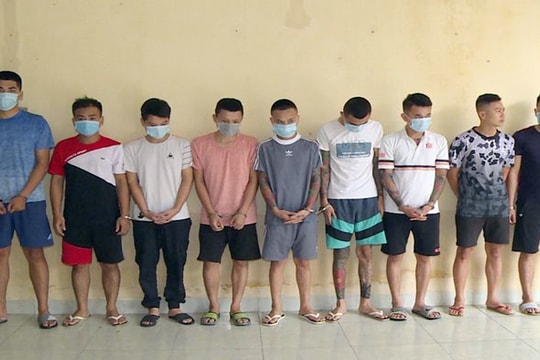 Mâu thuẫn xã hội, hàng chục thanh niên hỗn chiến trong đêm