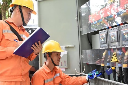 EVNHANOI đảm bảo điện phục vụ các hoạt động kỷ niệm Cách mạng tháng Tám