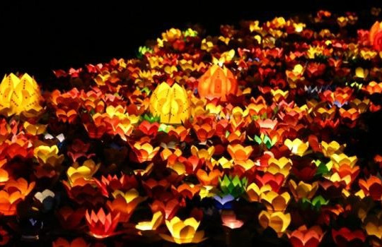 Nên làm gì để tránh điều không hay và mang lại may mắn trong tháng "cô hồn"?